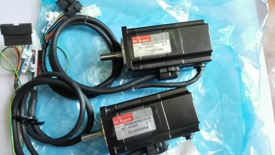 kopen Gebruikte van de de Servomotorbestuurder P50B04006DCS6F Yamaha W van YV100XG de Asmotor 60W 0.7A online vervaardiging