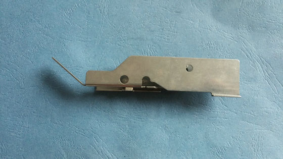 kopen De Voederdelen KW1-M2240-00x van metaalsmt de Voederdekking van Assy YAMAHA CL12MM van de Bandgids online vervaardiging